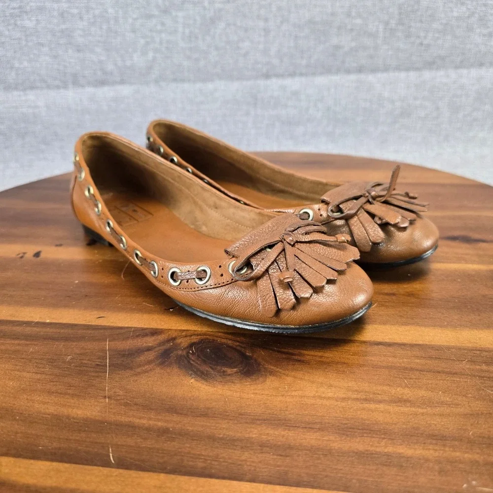 Dani Black for Ed-Io Brown Leather Kiltie Grommet Ballet Flats 7W Italy Vibram